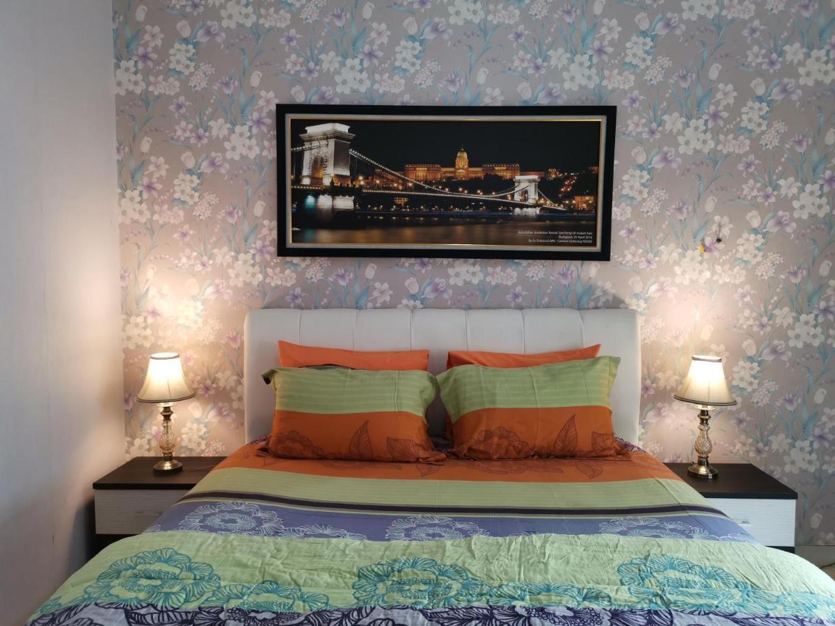 Nariska Suite Homestay Yogyakarta Exterior foto